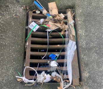 Litter cluttering up stormwater drain catchpit