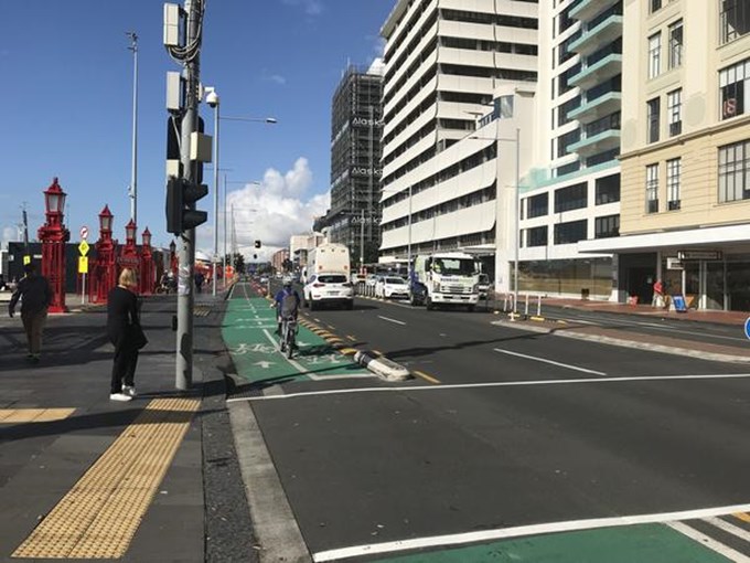 New warning lights to make Quay Street Cycleway safer