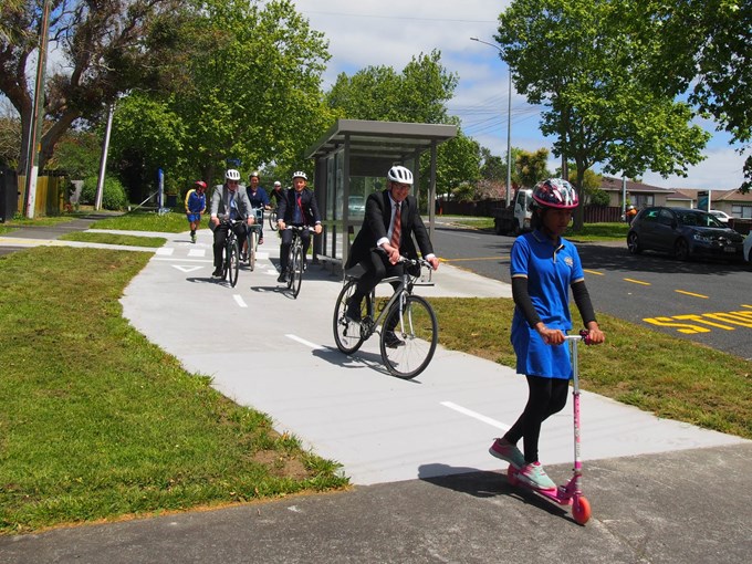 New cycleway puts safety first for New Lynn students