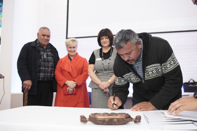 Local boards sign agreement with Ngati Tamaoho 2