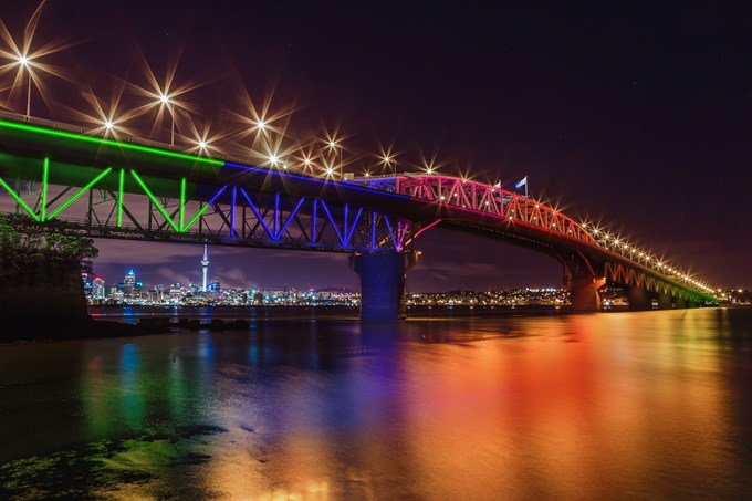 Vector and Auckland Council to light Auckland Harbour Bridge (3).jpg