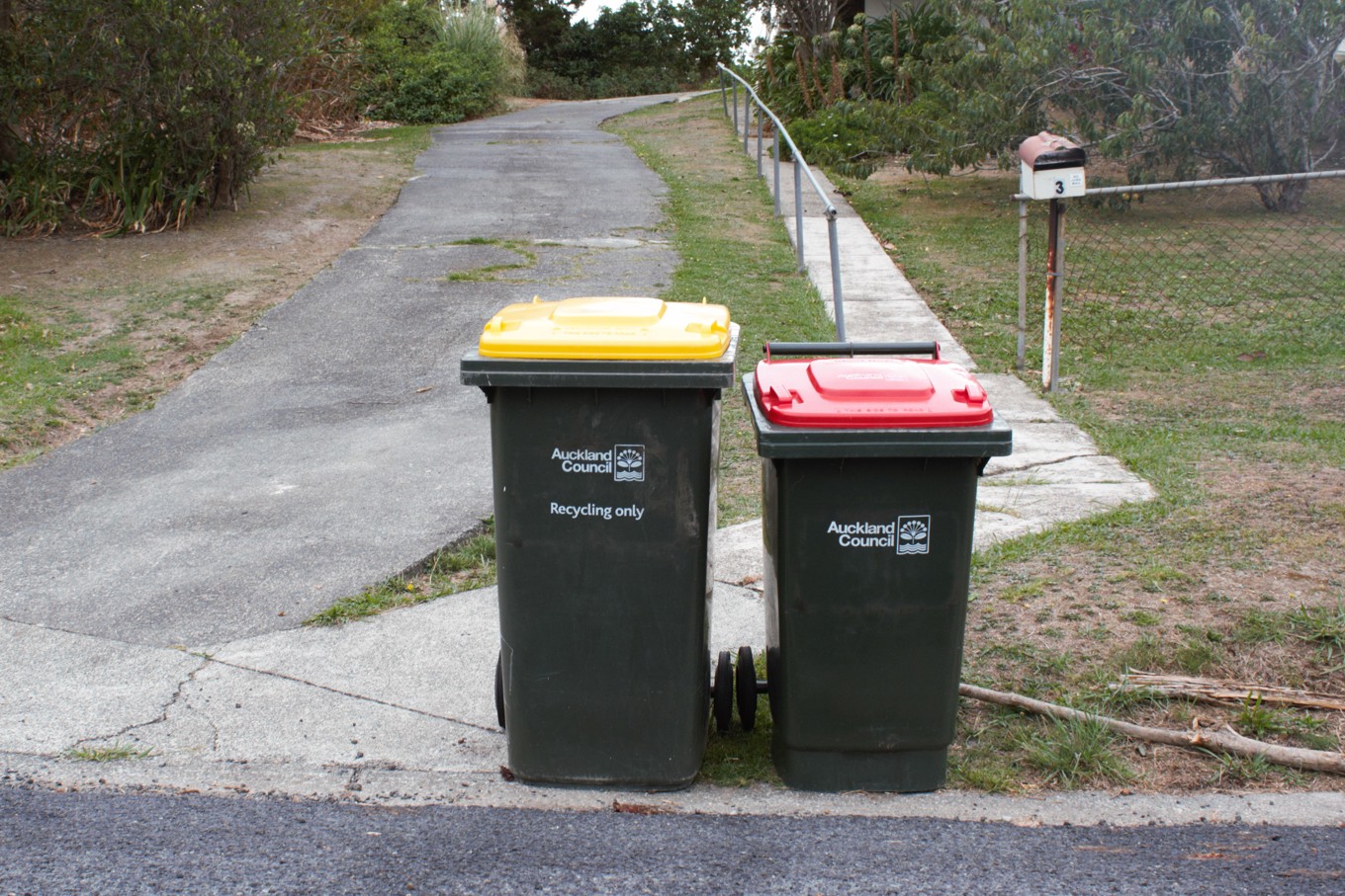 New recycling wheelie bins on their way for Waiheke OurAuckland
