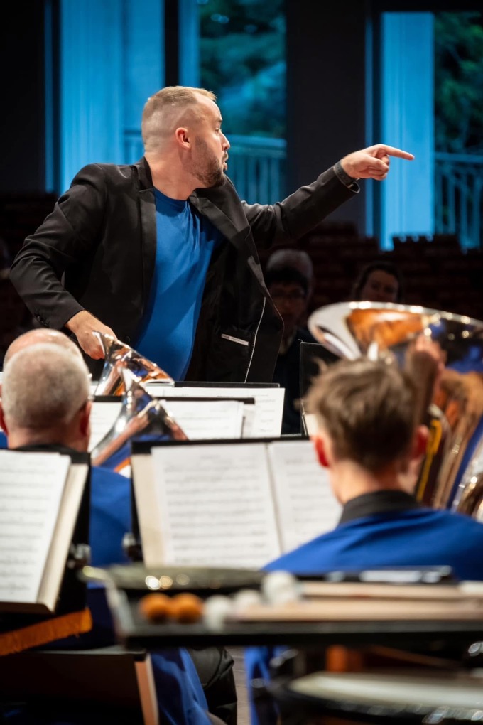 Harmen conducting at HT_4lsxaey3.JPG