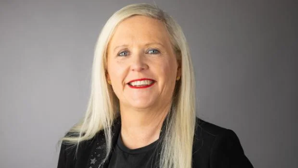 A headshot of Annie Dundas