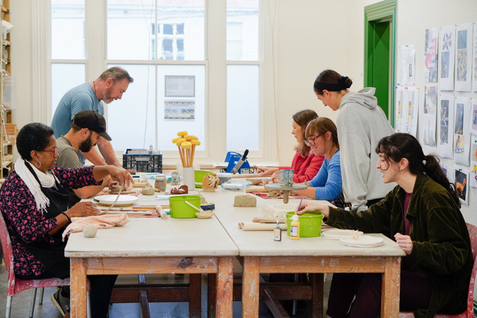 06_DROP-IN CERAMICS STUDIO_c2ckhzuh.jpg