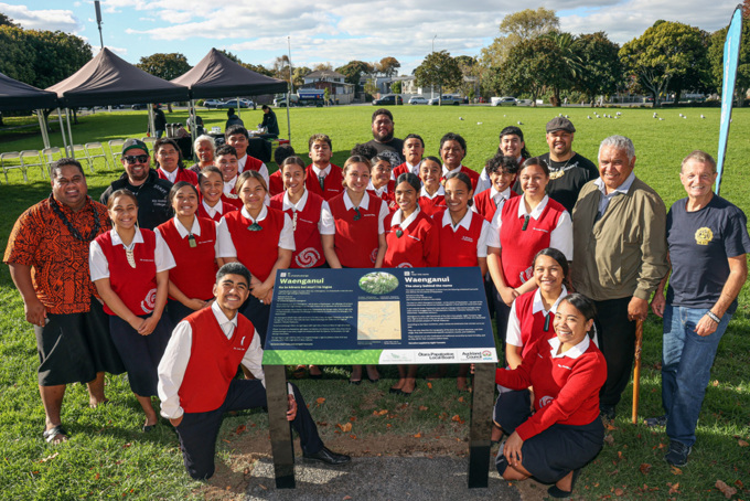Maori names and stories returned to the whenua4