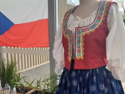 54 Czech Floral Folklore Patterns