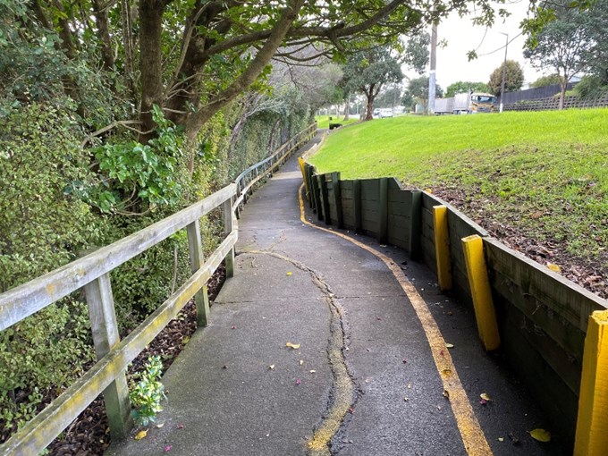 Troublesome section of Henderson creek shared path to be remedied 2