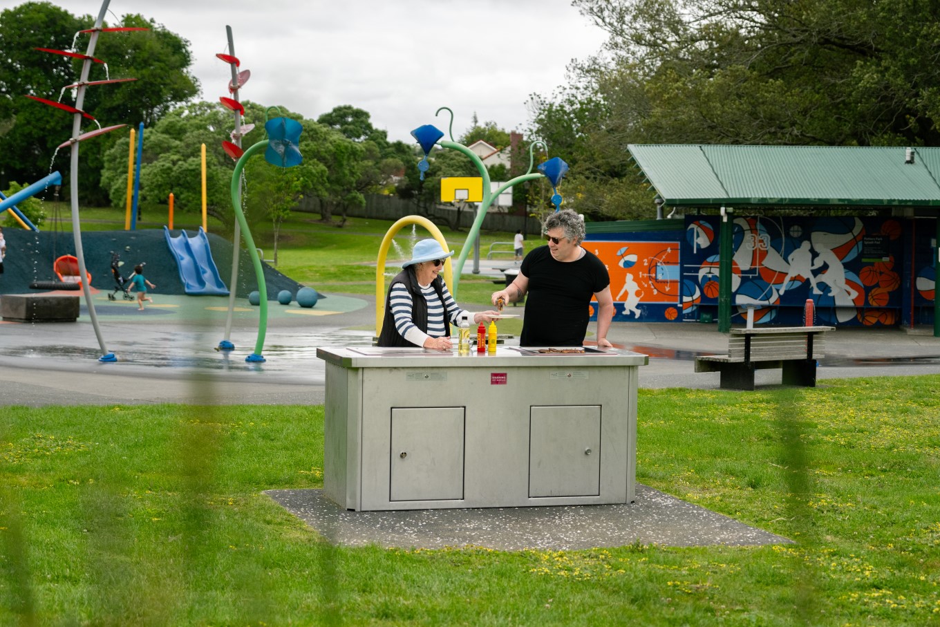 The barbecue sites at Potters Park in Mt Eden are near the children’s playground and splash pad – a great location for family outings.