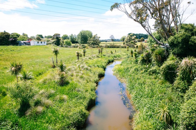 Polluted river in Kemeu