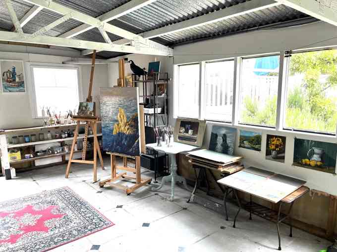 1 - Andrew Hollis Studio copy_kb5g4gpx.jpg