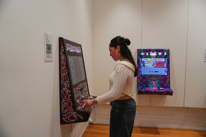 Maori themed arcade machine