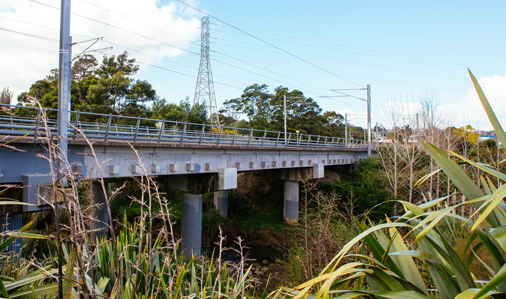 New Lynn rail bridge now