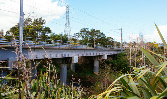 New Lynn rail bridge now
