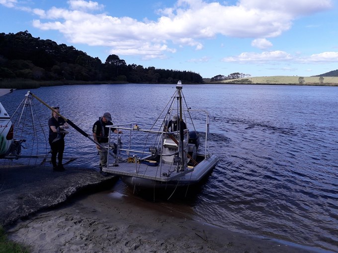 E-boat enables fish survey at Lake Tomarata (1)