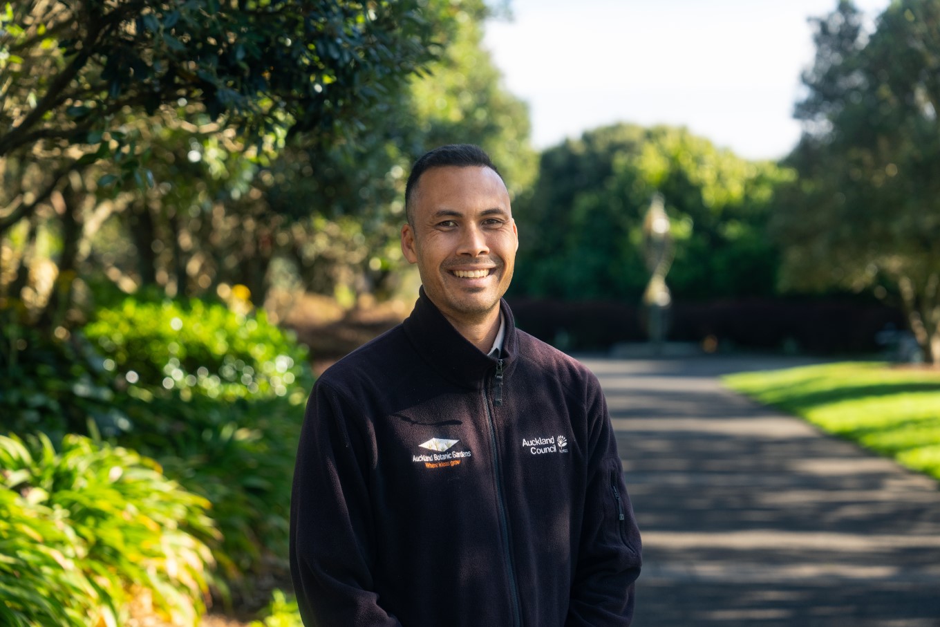 Auckland Botanic Gardens Collections Curator Jeffrey Jones says there are lots of ways to achieve a colourful garden year-round.