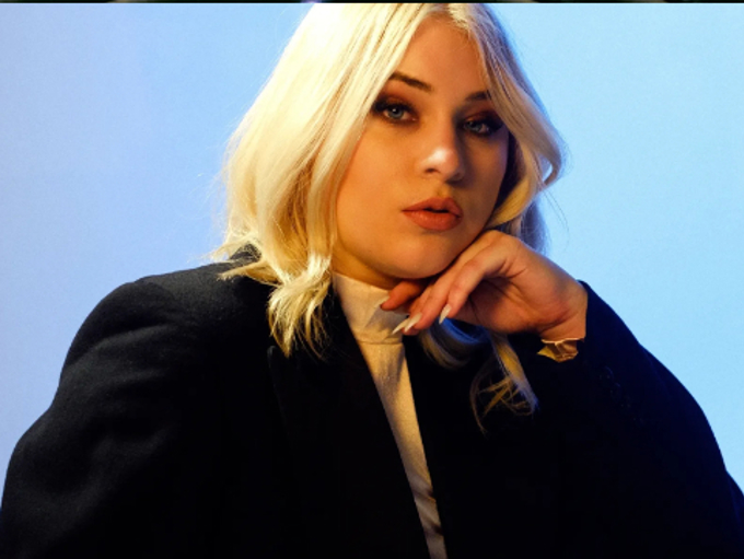 Michelle Ducray Large Template