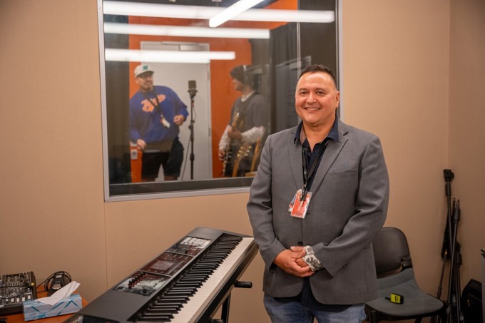 Clinton Hewett, Te Oro