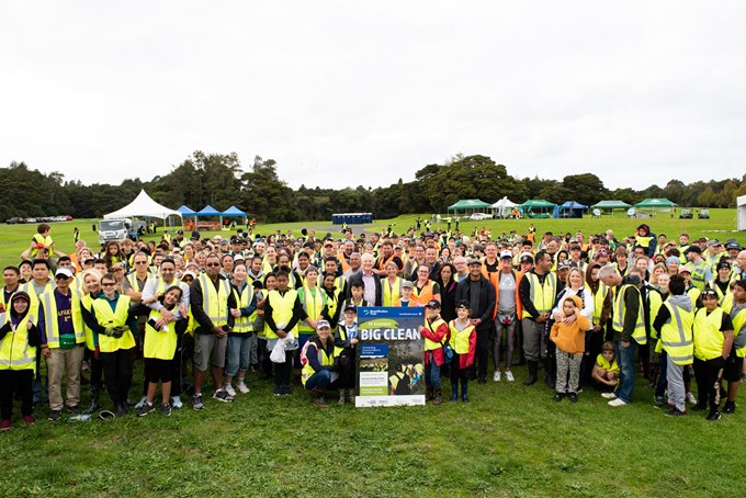 Hundreds turn up for the Te Puhinui Big Clean 2021