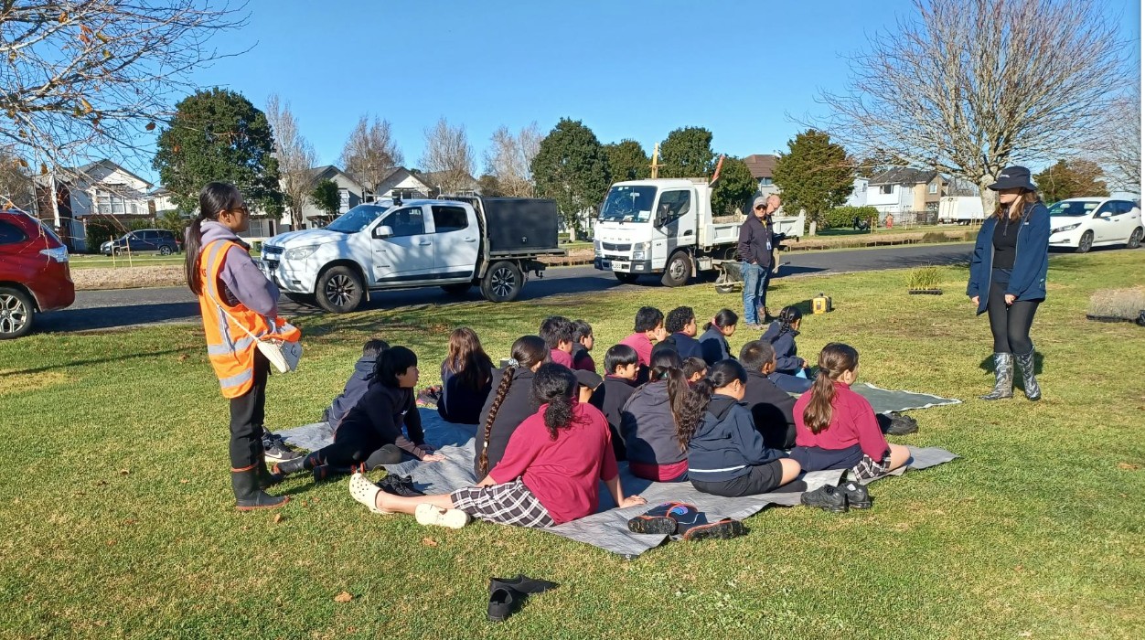 Papakura Primary School students preparing to get their hands dirty.