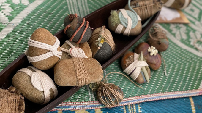 mindful stone wrapping 2 crop_pknswsbo.jpg