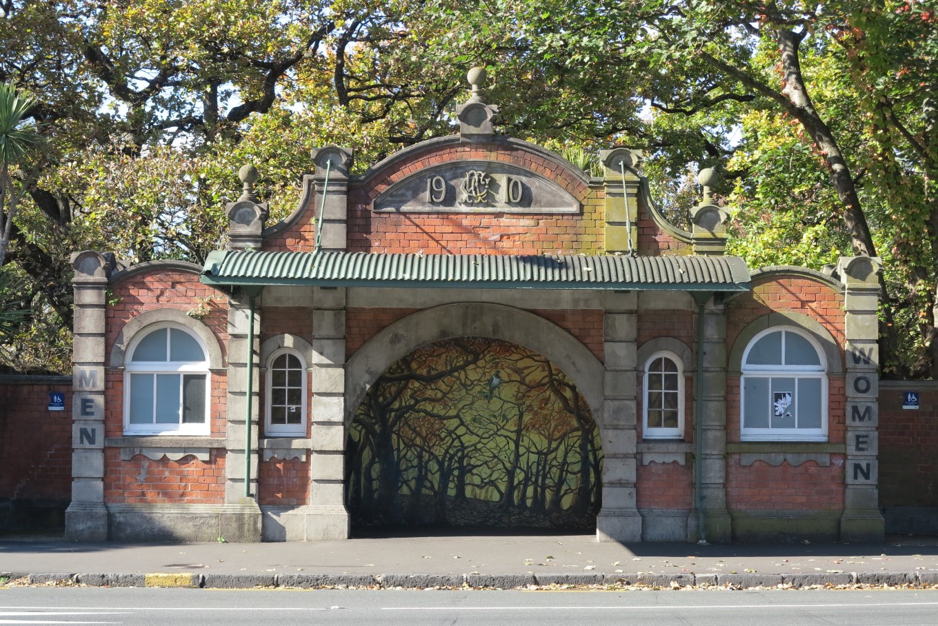 Auckland’s first ever women’s public toilets are open again OurAuckland