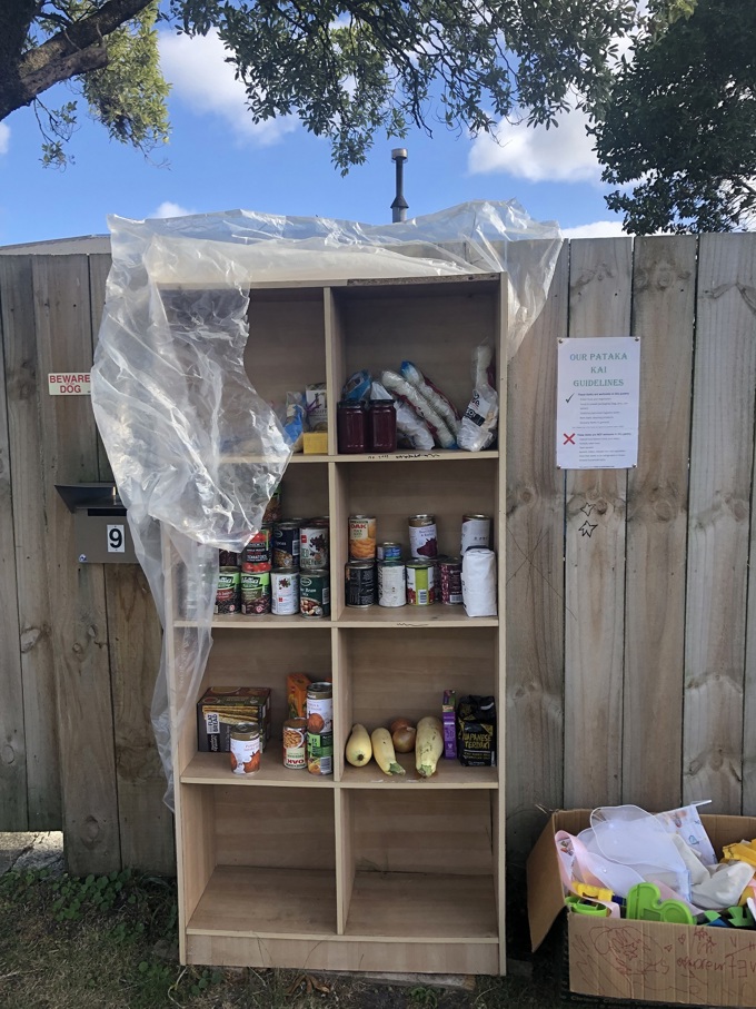 Papakura kids rebuild community pātaka (1)