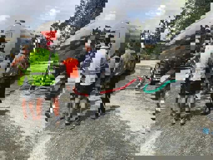 Tanker-to-tanker filling