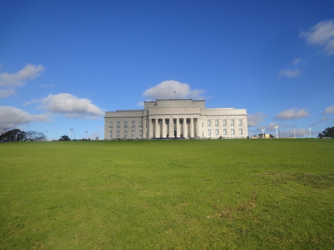 Sunny Auckland Domain