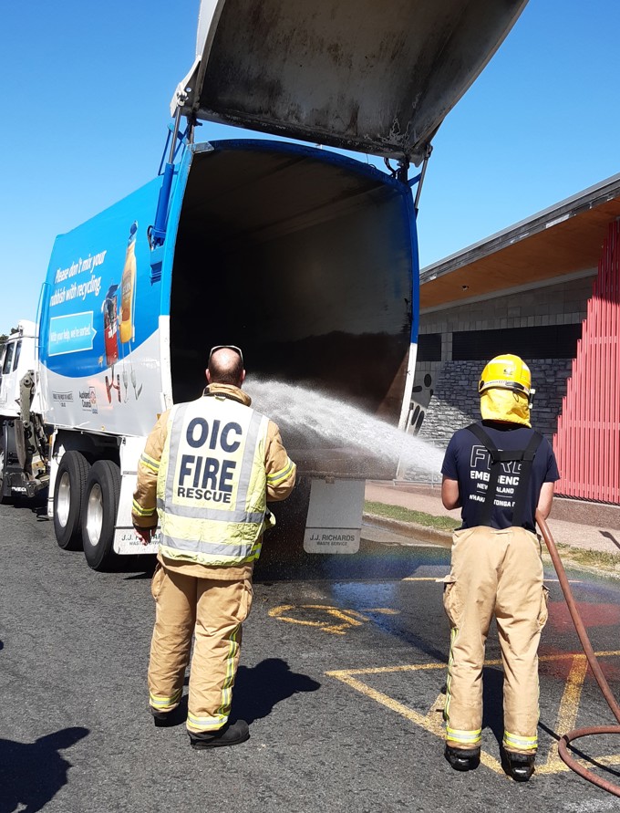 Recycling truck fire - Sunnynook1