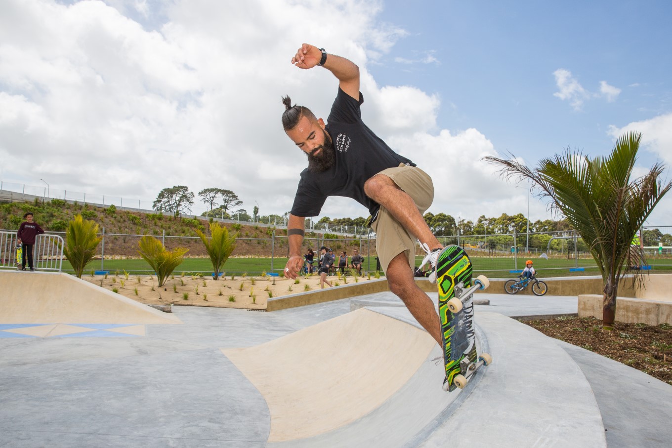 Picture of a man skateboarding at Waterview Skate Park, Auckland