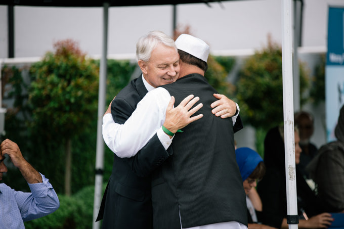 Mayor visits mosques