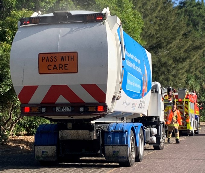 Recycling truck fire - Lynfield2