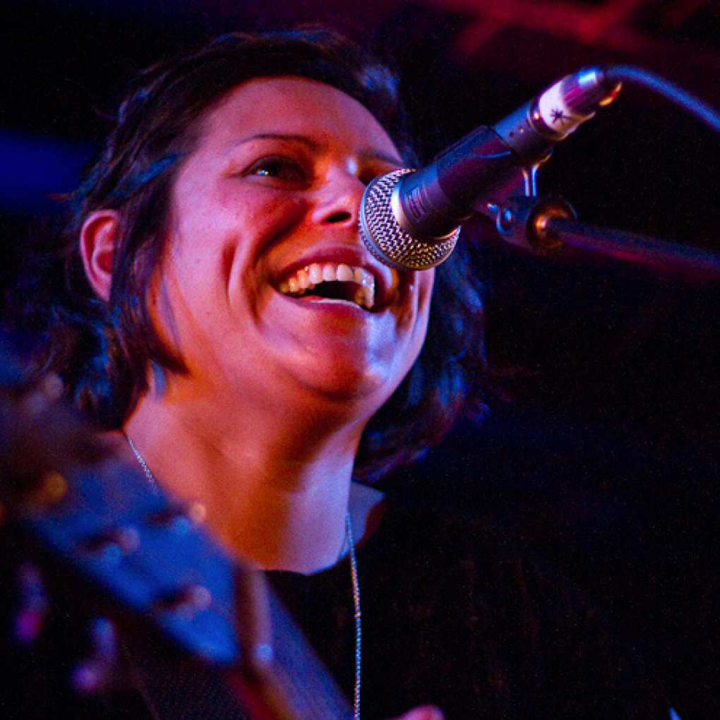Anika Moa Resized