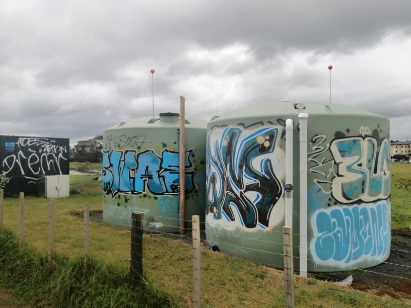 Water tanks near Manurewa High School were transformed by Pascal and local students.