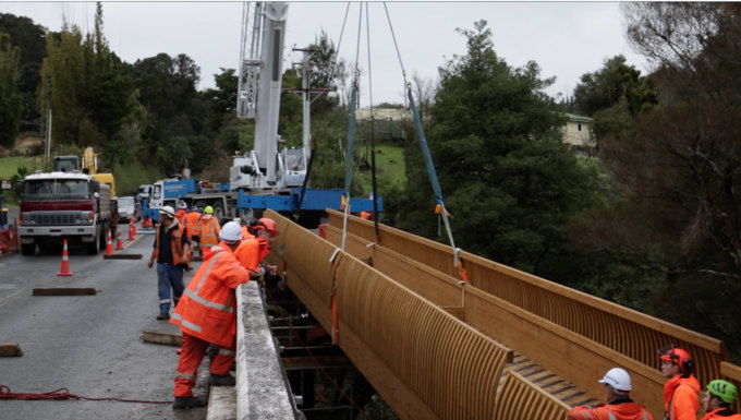 New pedestrian and cycle bridge for Matakana