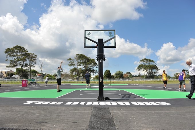 New basketball court opens in Avondale