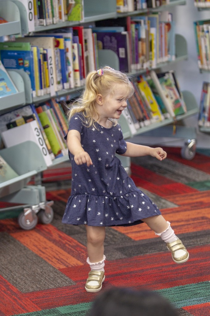 jiggle & wiggle_xi1q5pm3.jpg