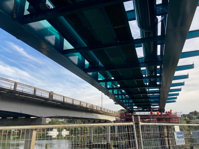Busway bridge launched over Tamaki River