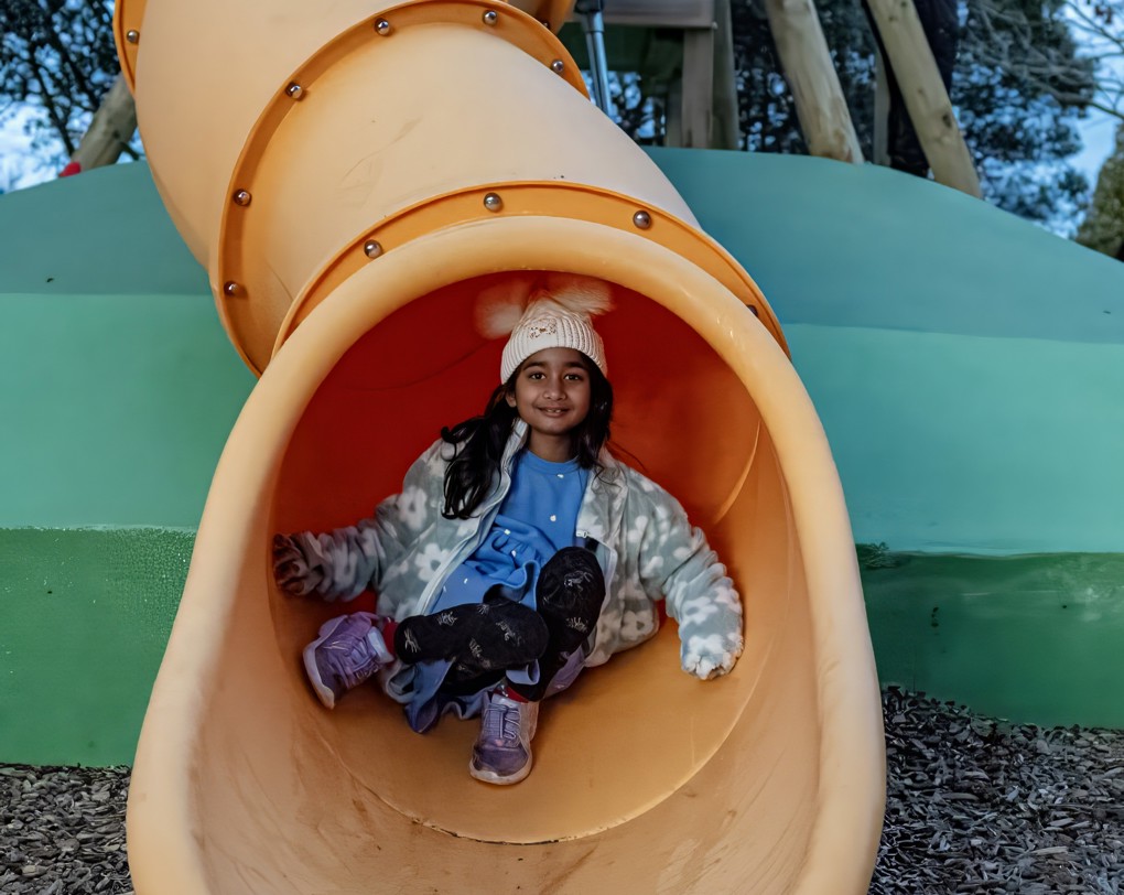 Cropped Clive Howe Reserve Play Space Ft. Isabella