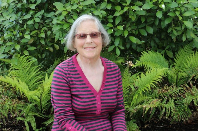 Auckland Botanic Gardens volunteer gets used to planting in pots