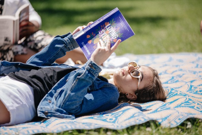 Take-away book service to support Aucklanders in lockdown