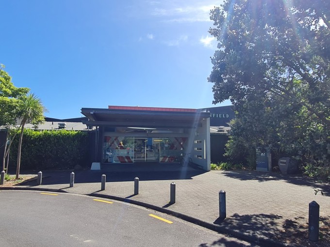 Entrance of the Lynfield Youth and Leisure Centre