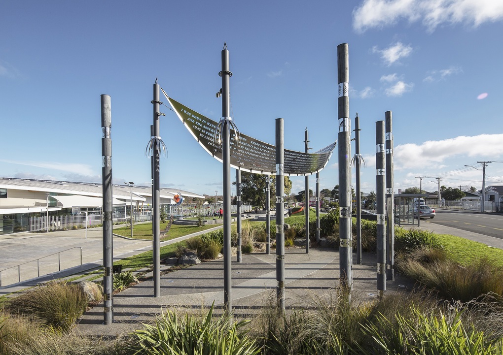David Lange Memorial gifted to Auckland