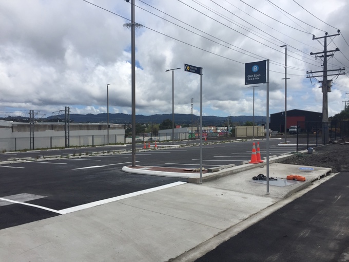 Glen Eden’s new Park and Ride now open