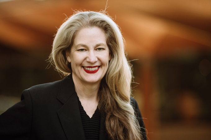 Art Gallery Director bids Auckland farewell