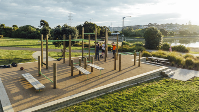 Onehunga Bay Reserve Outdoor Gym OA(2)
