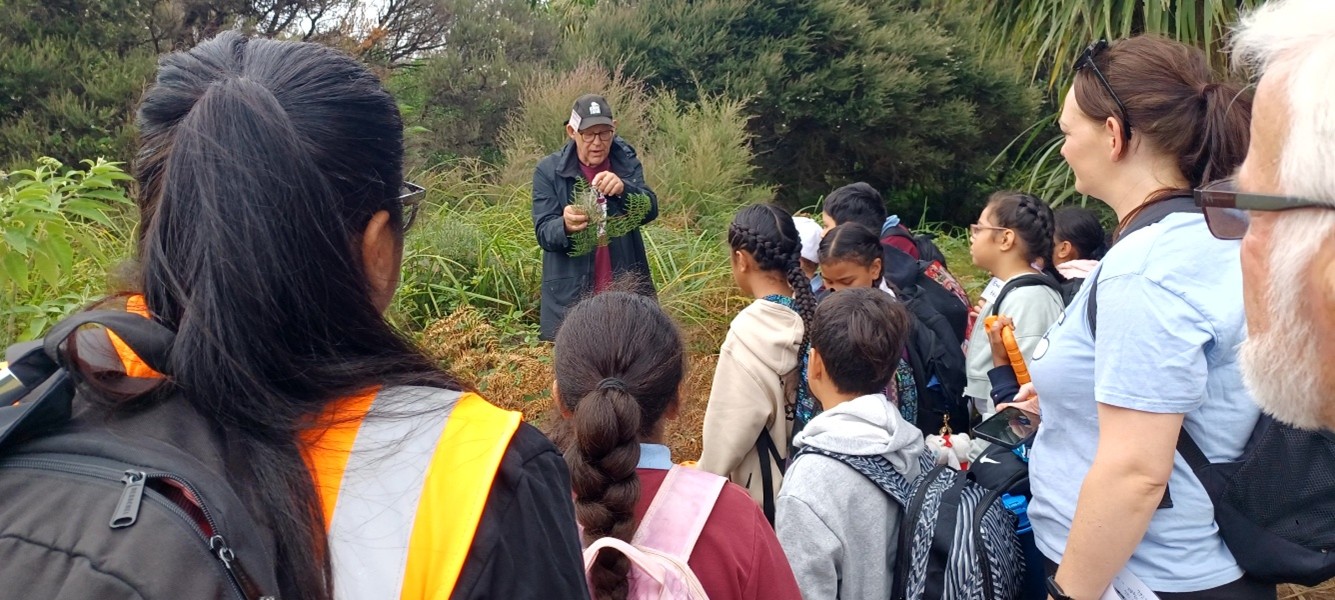 Kids learning about the natural environment. 