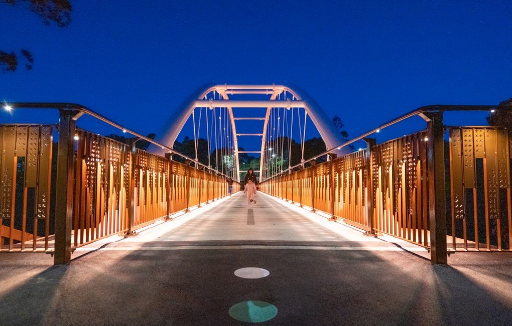 White lighting on Panmure Bridge