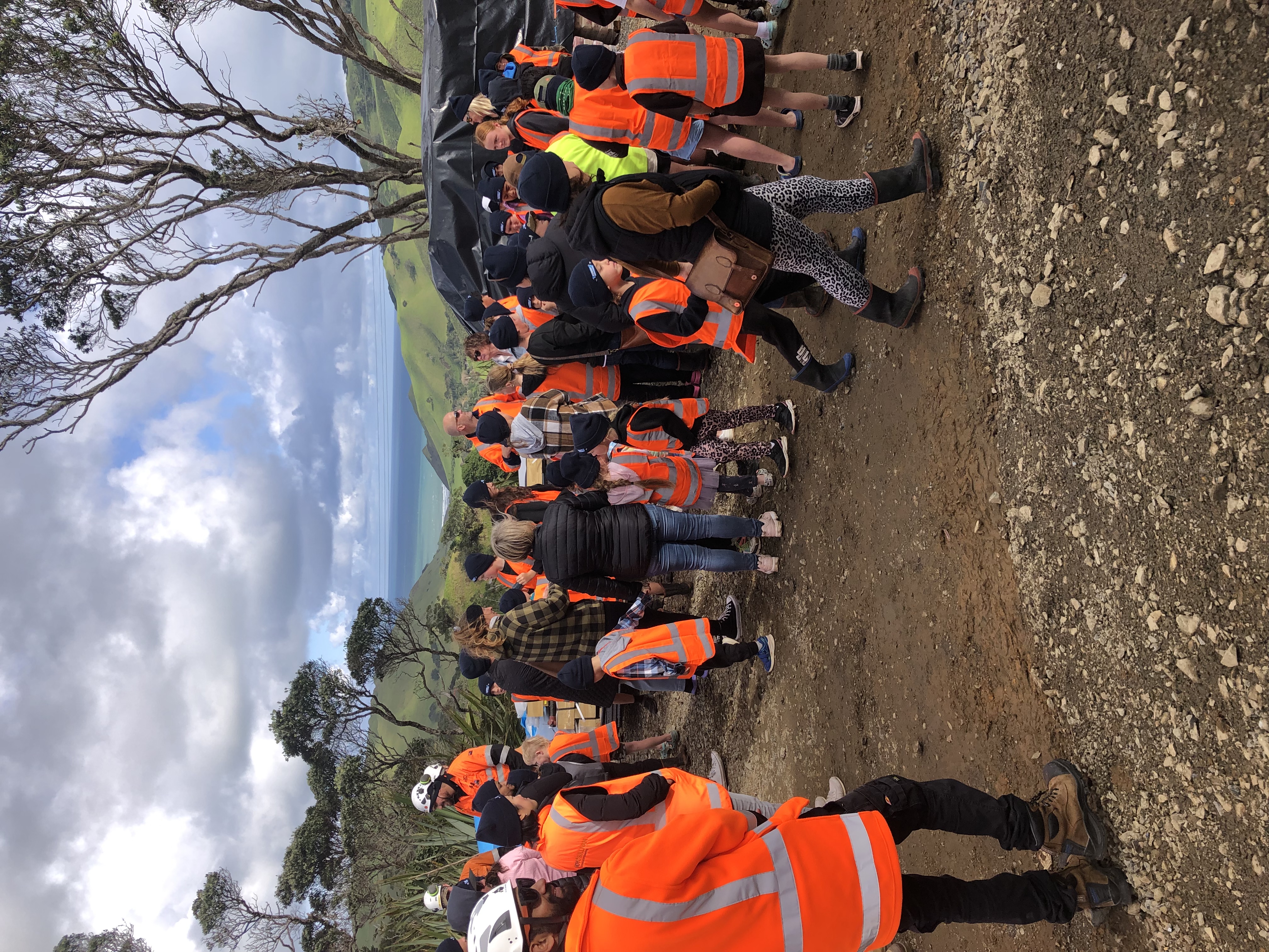 Āwhitu District School visiting the site